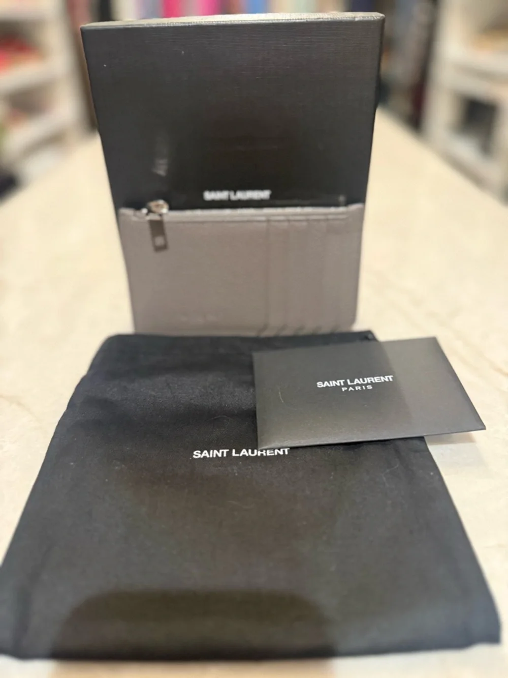 SAINT LAURENT FRAGMENTS ZIPPED CARD CASE IN GRAIN DE POUDRE LEATHER
Full set - Picture 1 of 8